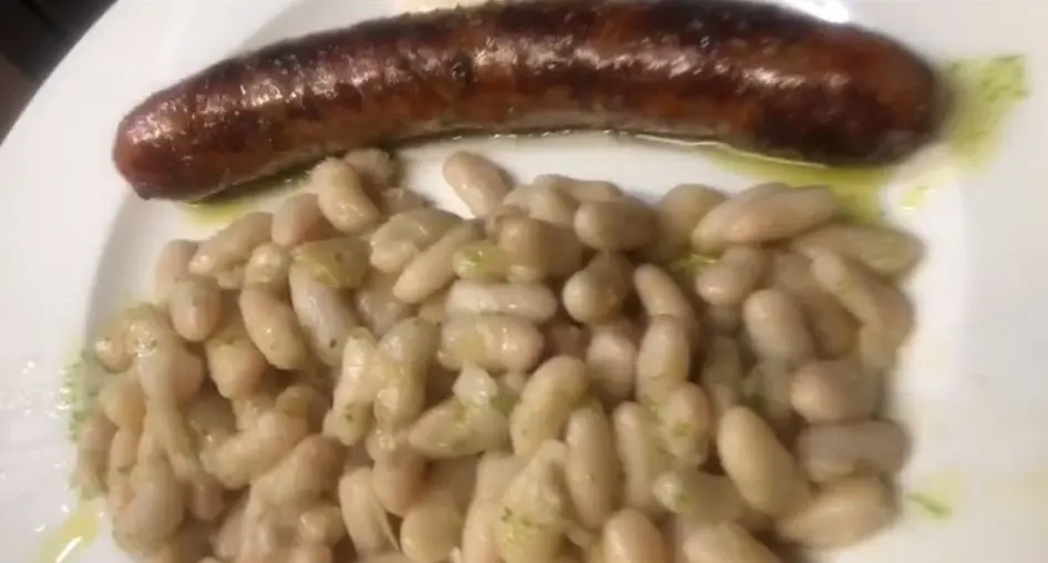 Butifarra con judías blancas