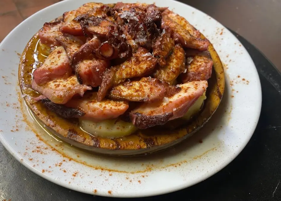 Ración de pulpo a la gallega