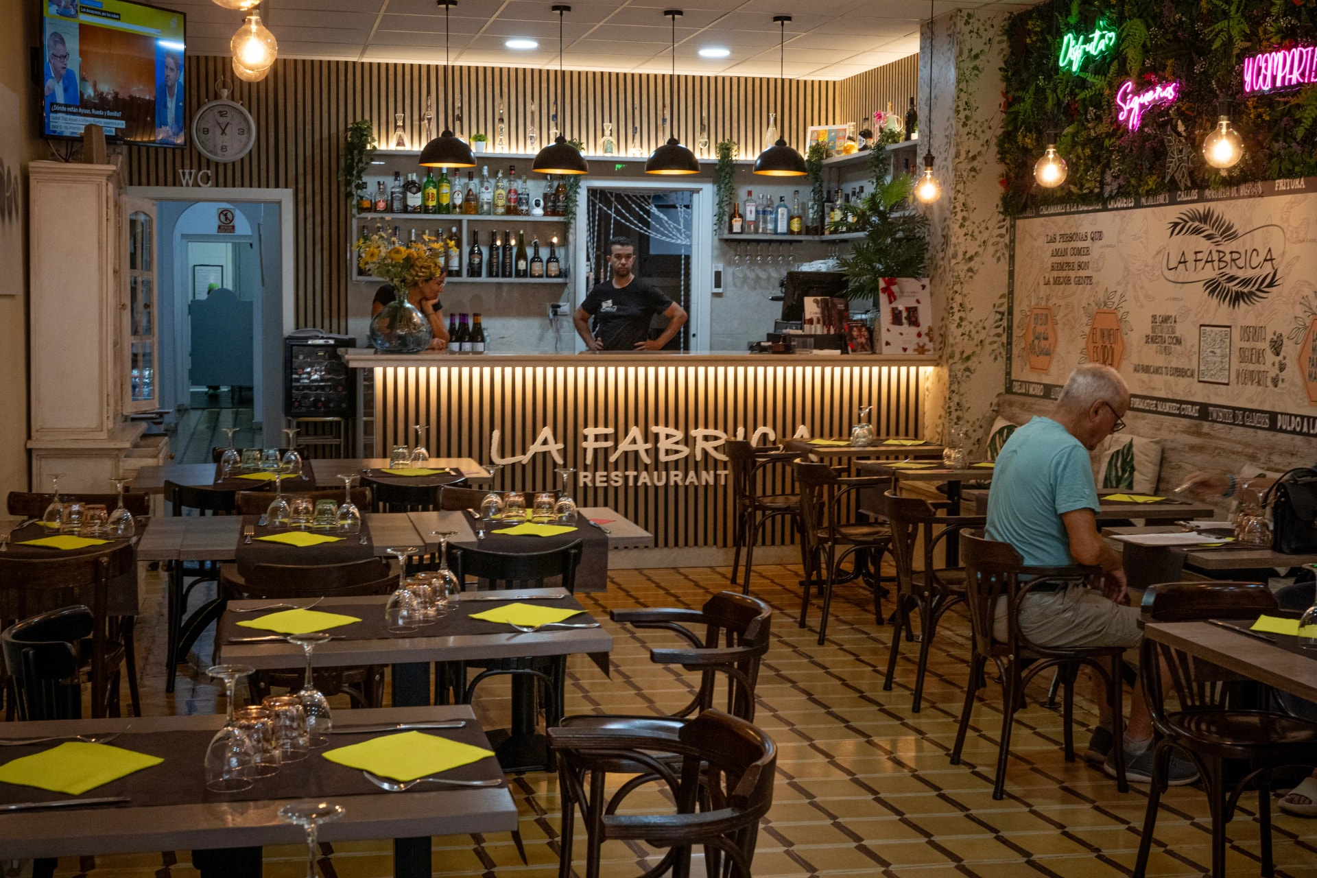 restaurant La Fabrica Figueres en Menuveo