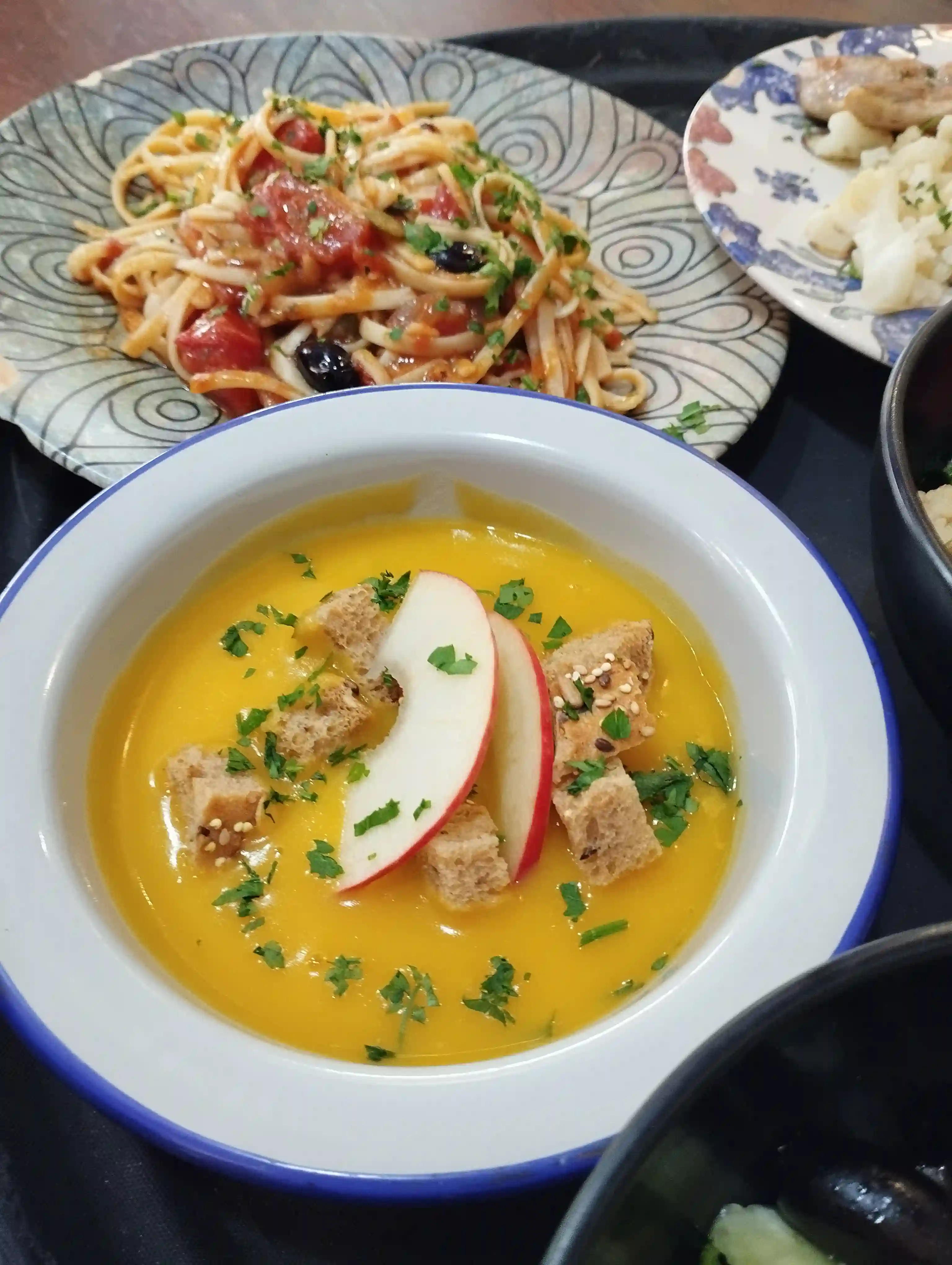 Menú del día restaurante rebeka en Marina al lado del auditorio y mercado de los encants