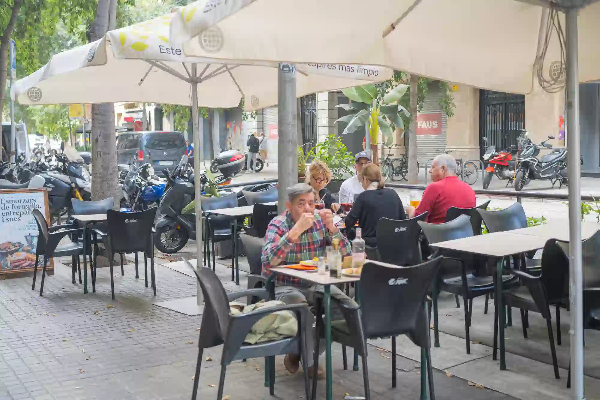 restaurante nogal barcelona comida casera menu mediodia clientes.