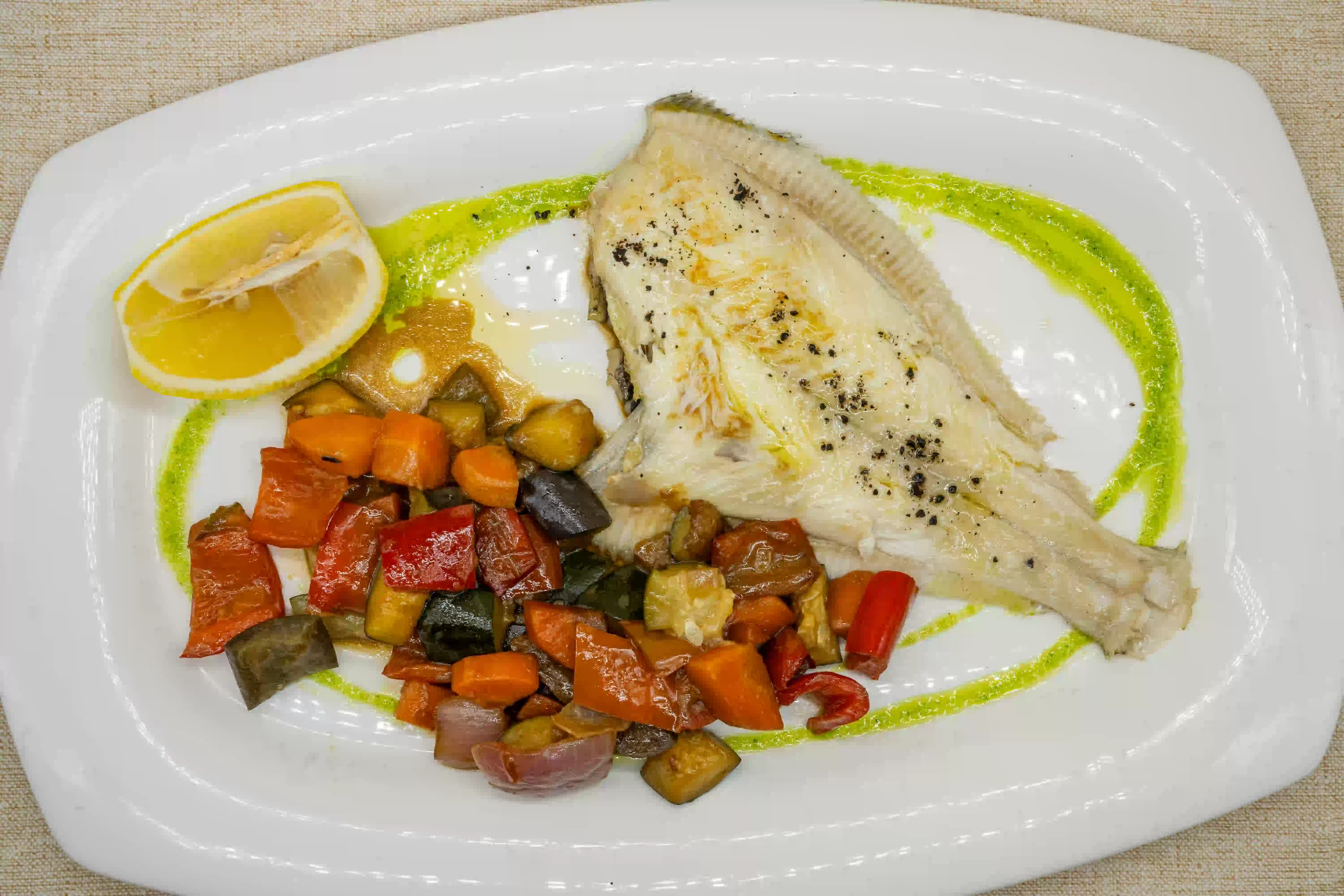 pescado plancha verduras menu mediodia restaurante la jonquera