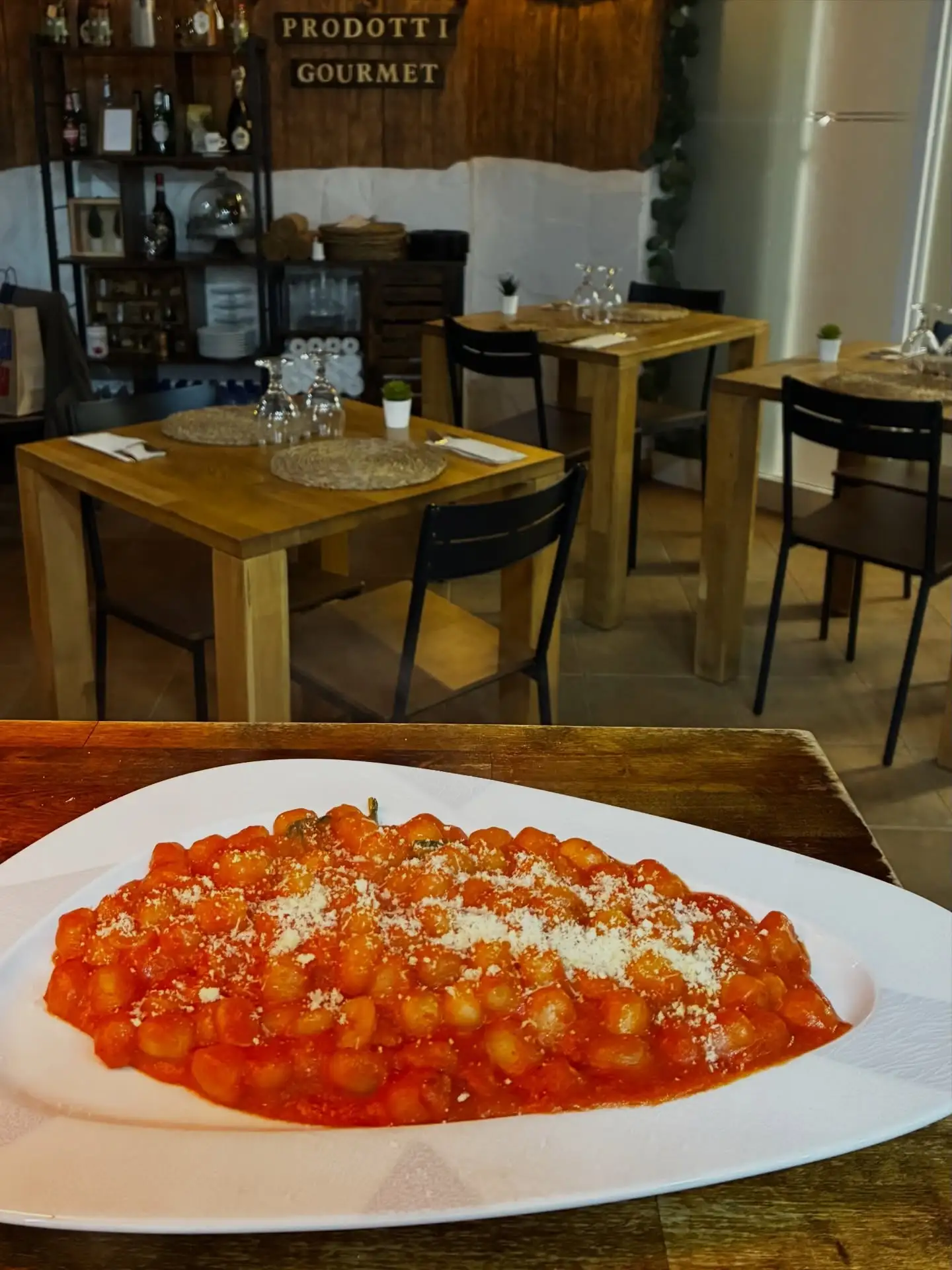 Gnocchi alla Sorrentina en Ristorante Il Capriccio Napoletano, cocina italiana en Sant Martí, Barcelona