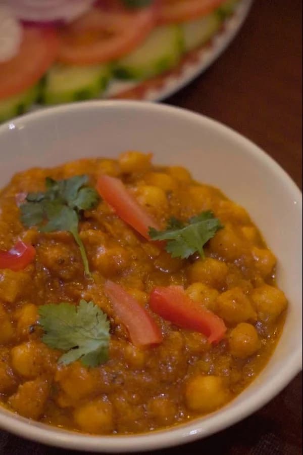 Chana Masala de garbanzos en salsa especiada en Royal king indian cuisine, cocina india en Sant Martí, Barcelona