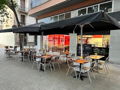 Restaurante L' Artesana Poblenou en Menuveo