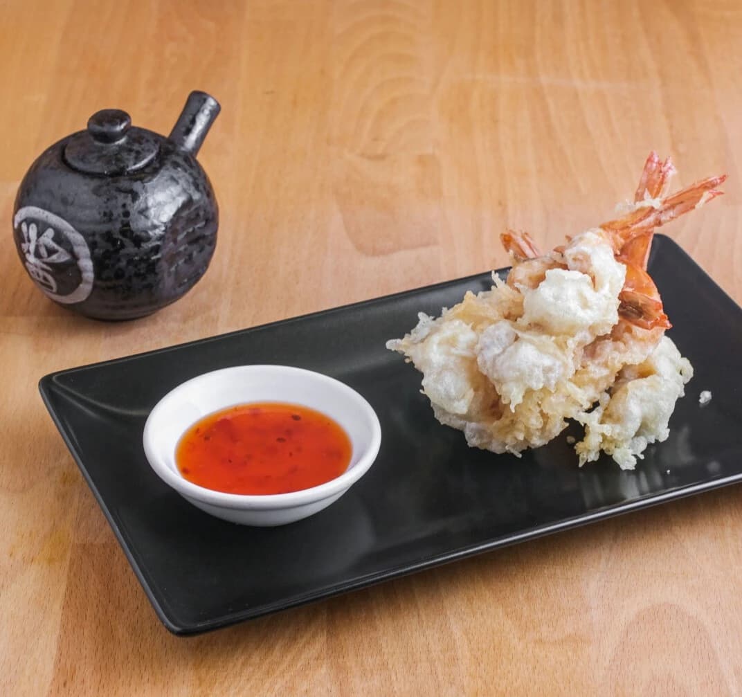 Tempura de gambas crujientes con salsa agridulce en Ryu Ramen Poblenou