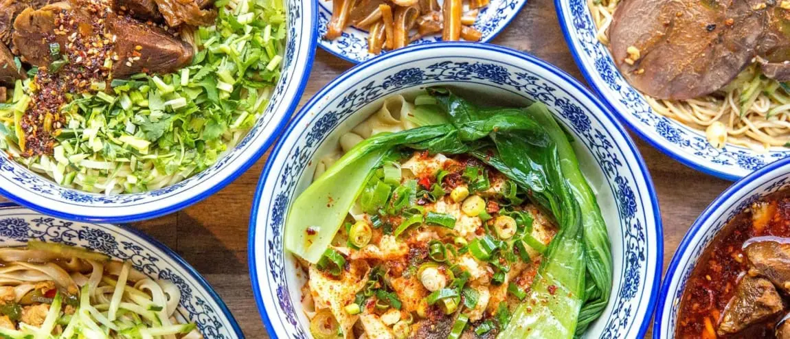 Comida china saludable con verduras y proteina en Chang Feng Barcelona Poblenou Diagonal