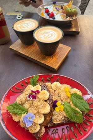 -Breakfast Girona