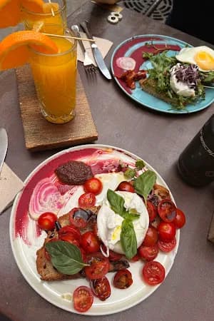 -Breakfast Girona