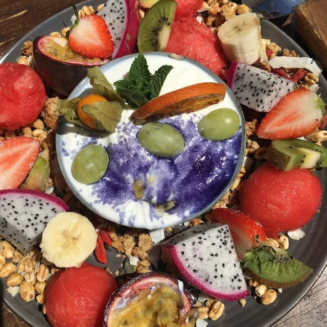 Fruit Forest yogurt brunch in Girona