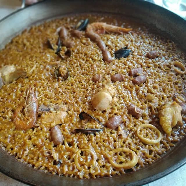 La mejor paella mixta en girona
