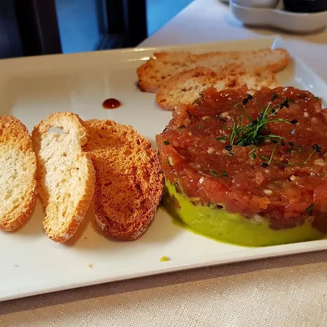 Steak Tartar en Girona buenisimo