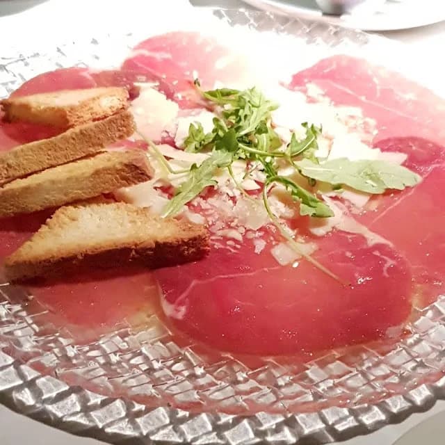 El mejor carpaccio de carne en platja daro