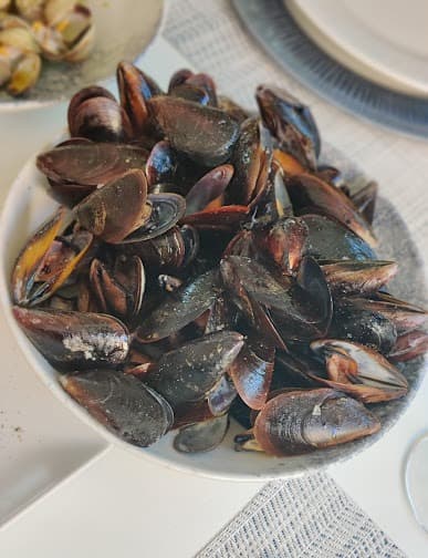 Restaurante en la costa con sal gorda restaurante marisqueria Figueres