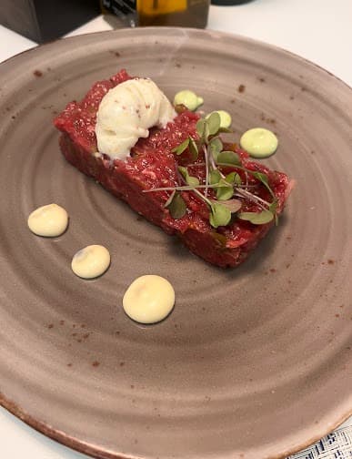 de ternera con helado de mostaza restaurante gourmet