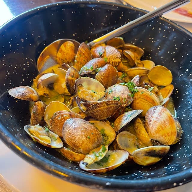 Cloïsses a la marinera a platjadaro i costa brava