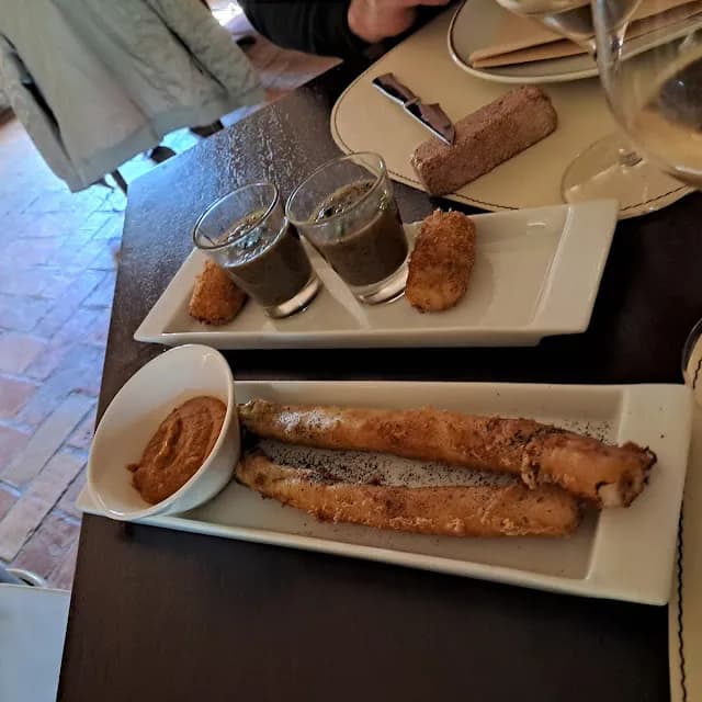 espardenyas rebozadas con salsa menu masia el moli l escala