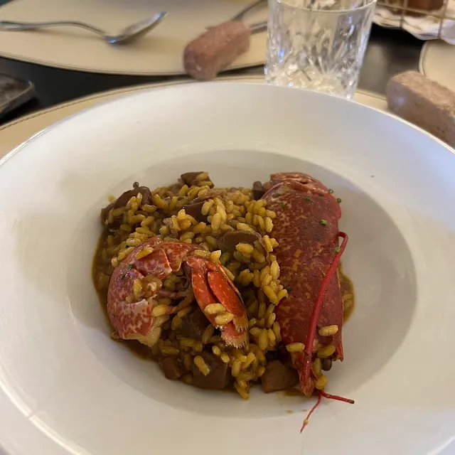arroz con bogavante y ceps menu gastronomico masia el moli l escala