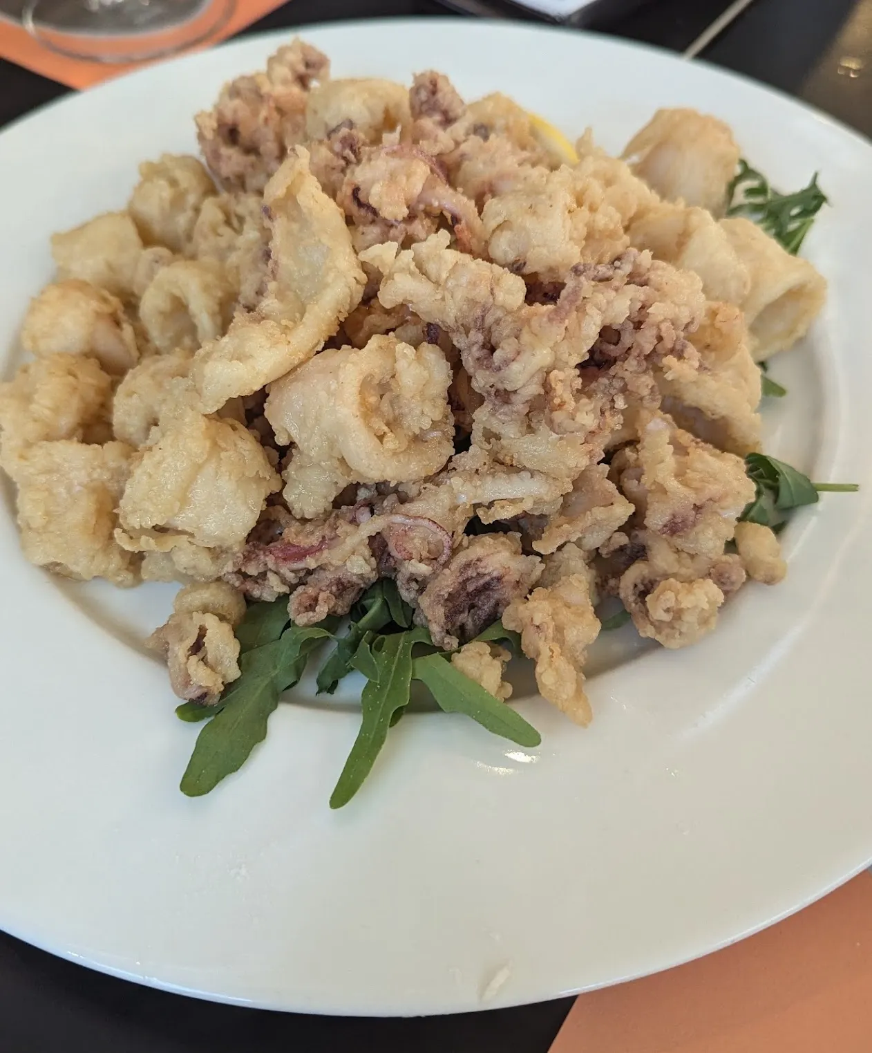 calamares rebozados crujientes tapas caseras menu mediodia restaurante la locanda empuriabrava