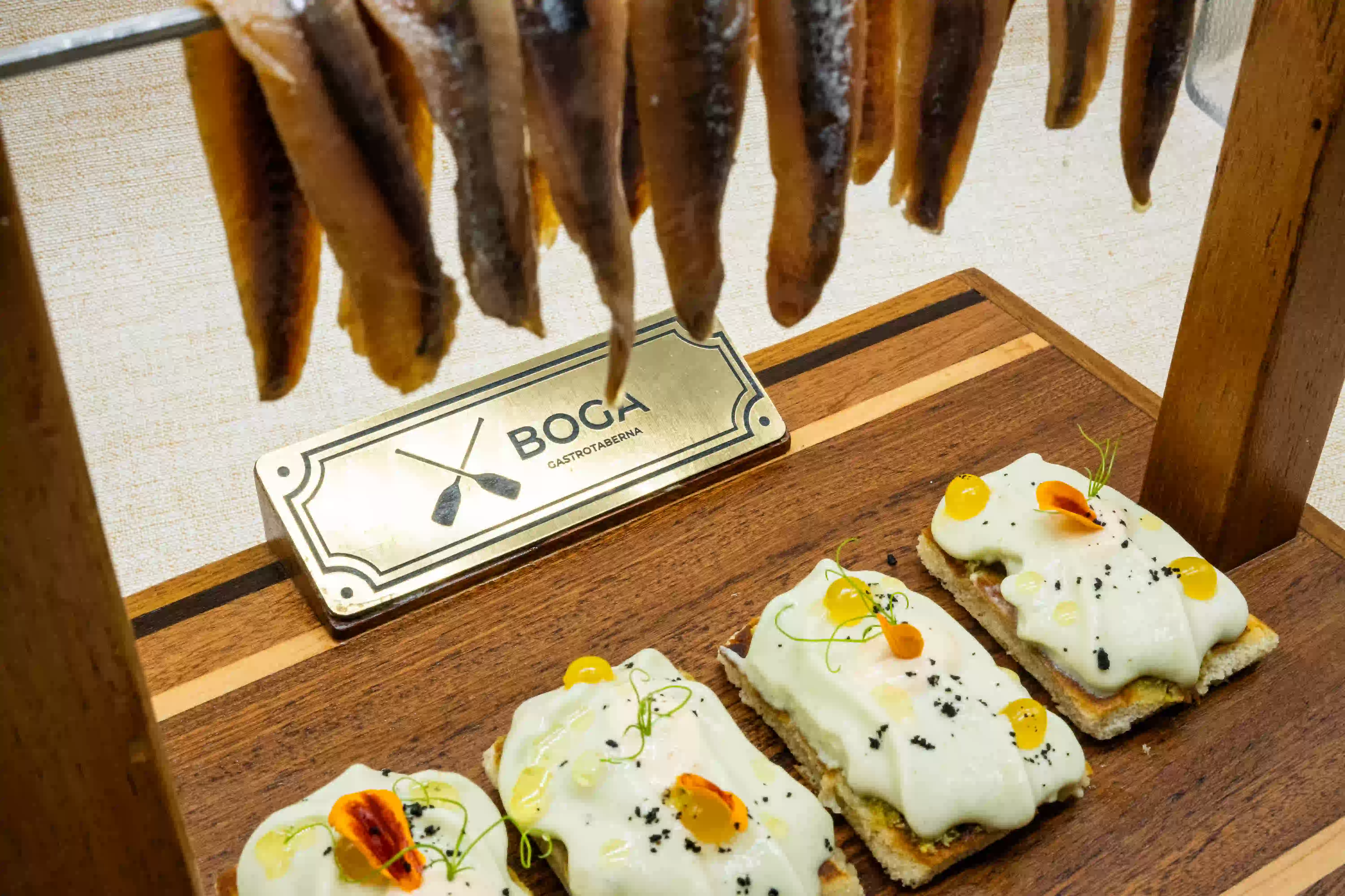 premium anchoas en boga fusion basco y catalana en boga gastrotaberna