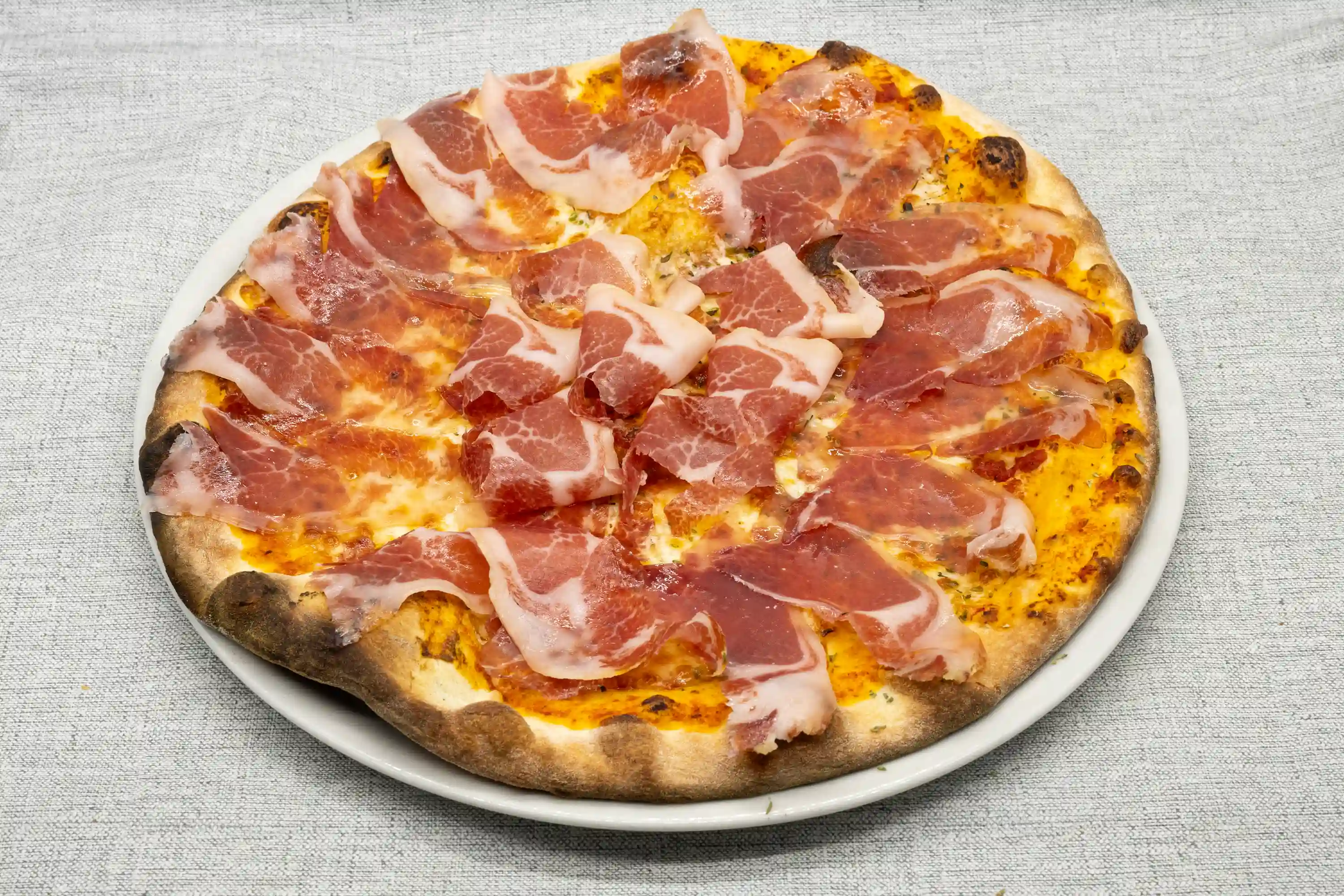 El foc pizza con jabugo del bueno