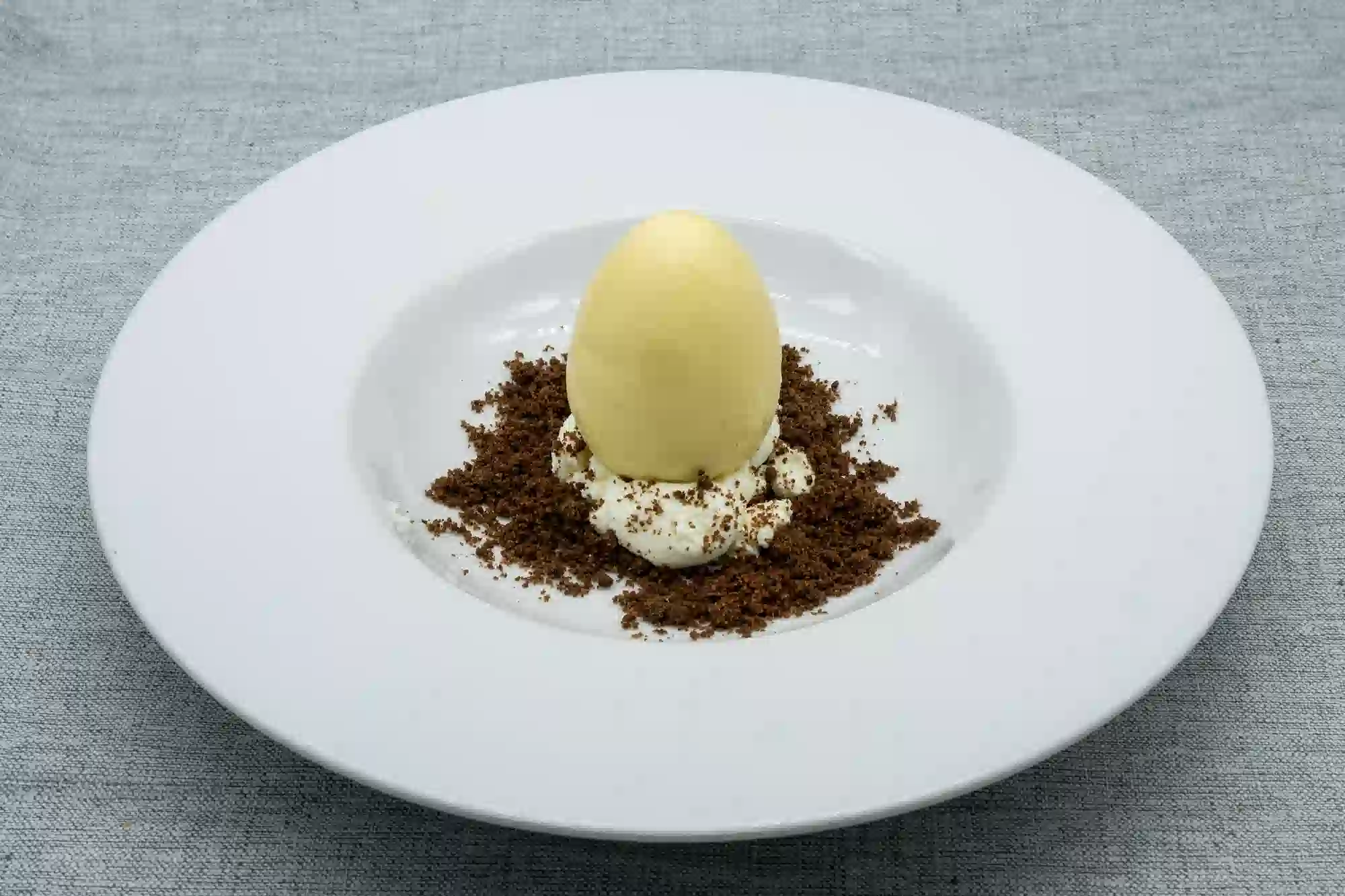 postre creativo con chocolate