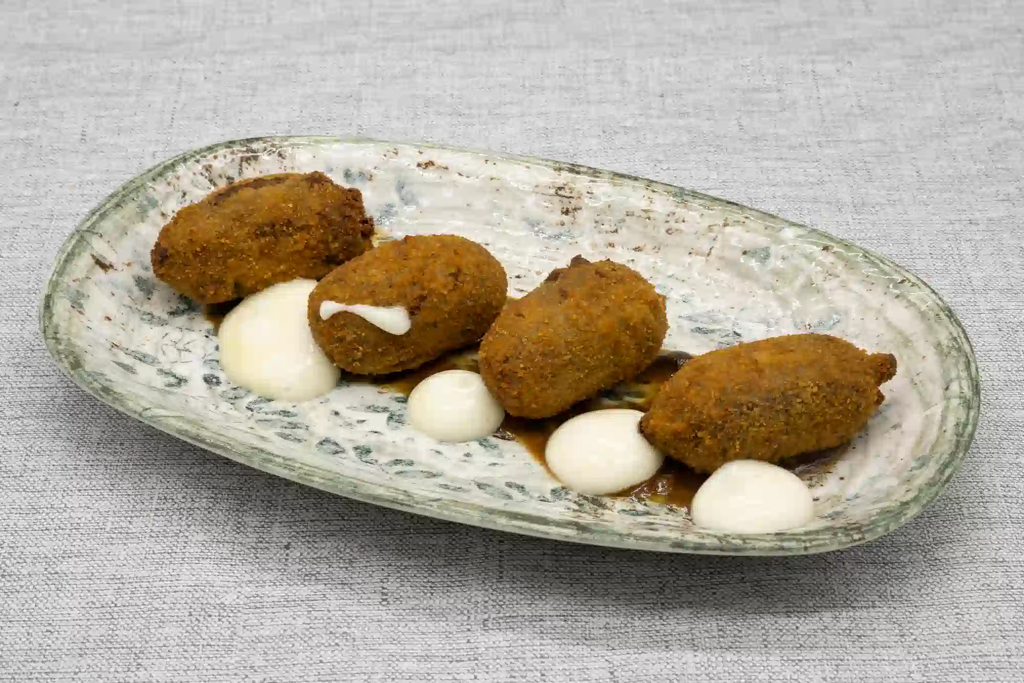 croquetas artesanas con salsa suave restaurante menu mediodia borrassa alt emporda mas pla