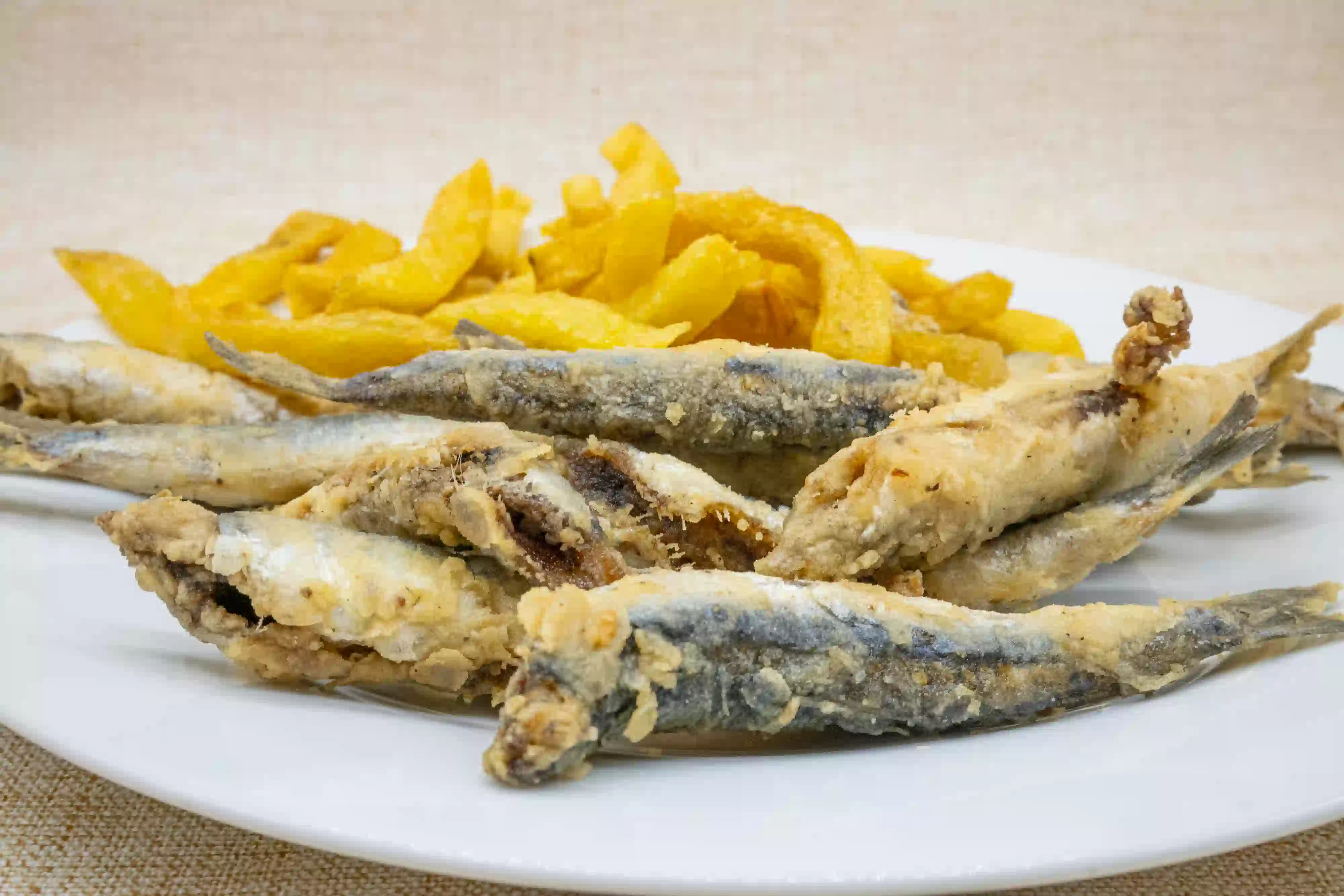pescaditos fritos con patatas menu tradicional restaurante barcelona nogal