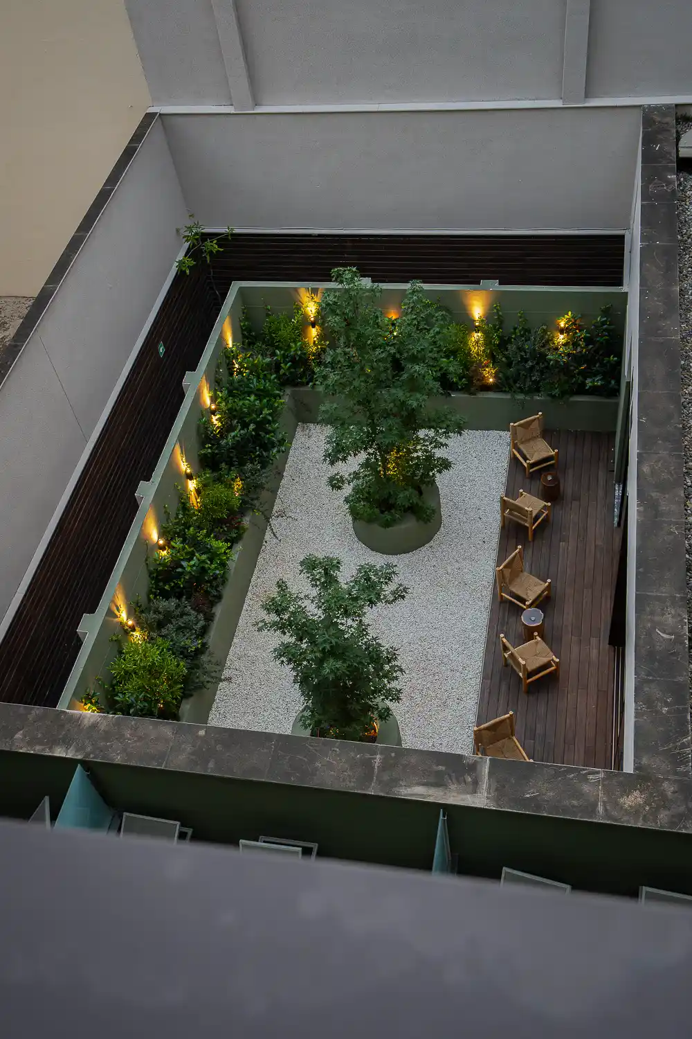 Terraza dentro restaurante hotel zenit ambientada para eventos y grupos