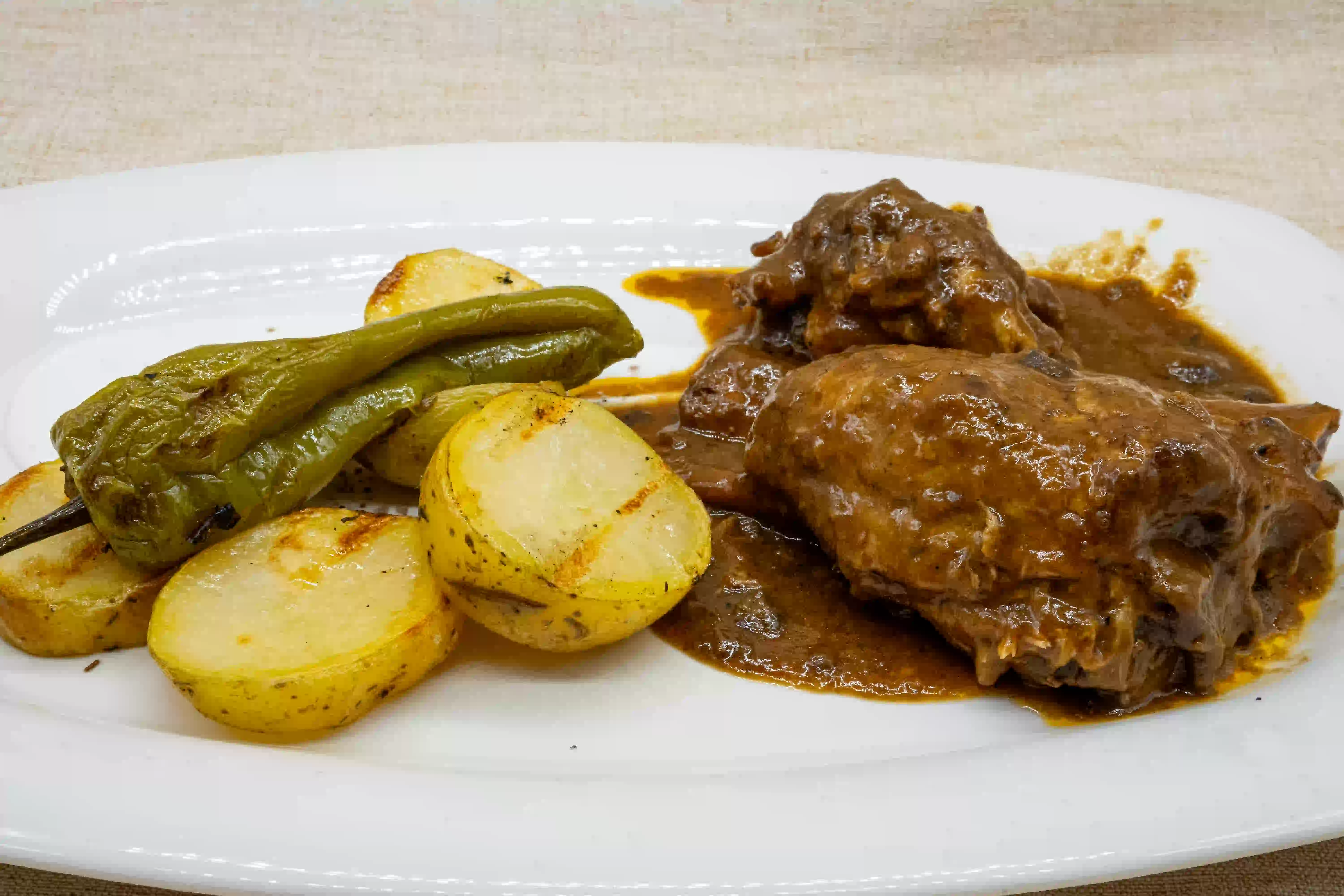 estofado tradicional menu mediodia restaurante casero la jonquera