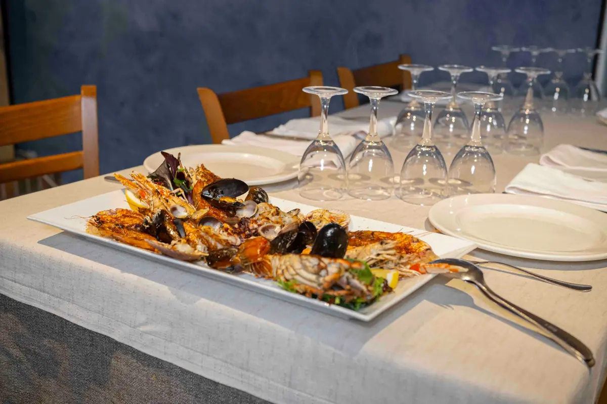 parrillada-marisc-nit-restaurant-la-Muga-Vilanova-de-la-Muga-Emporda